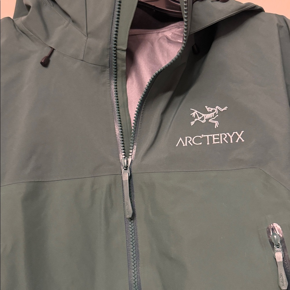 Arc'teryx Beta AR Men’s jacket - Picture 10 of 14